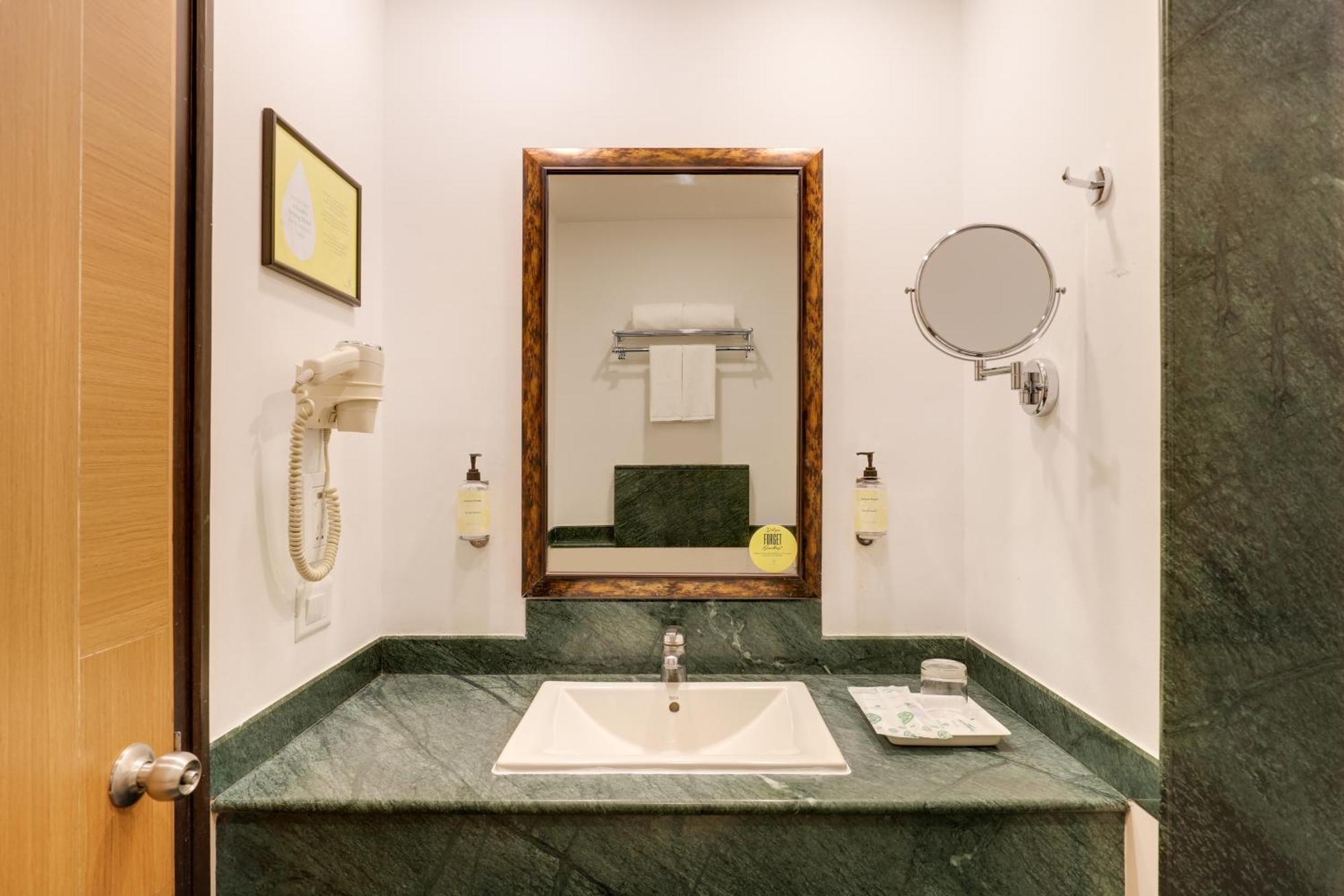 Lemon Tree Hotel Chandīgarh Εξωτερικό φωτογραφία