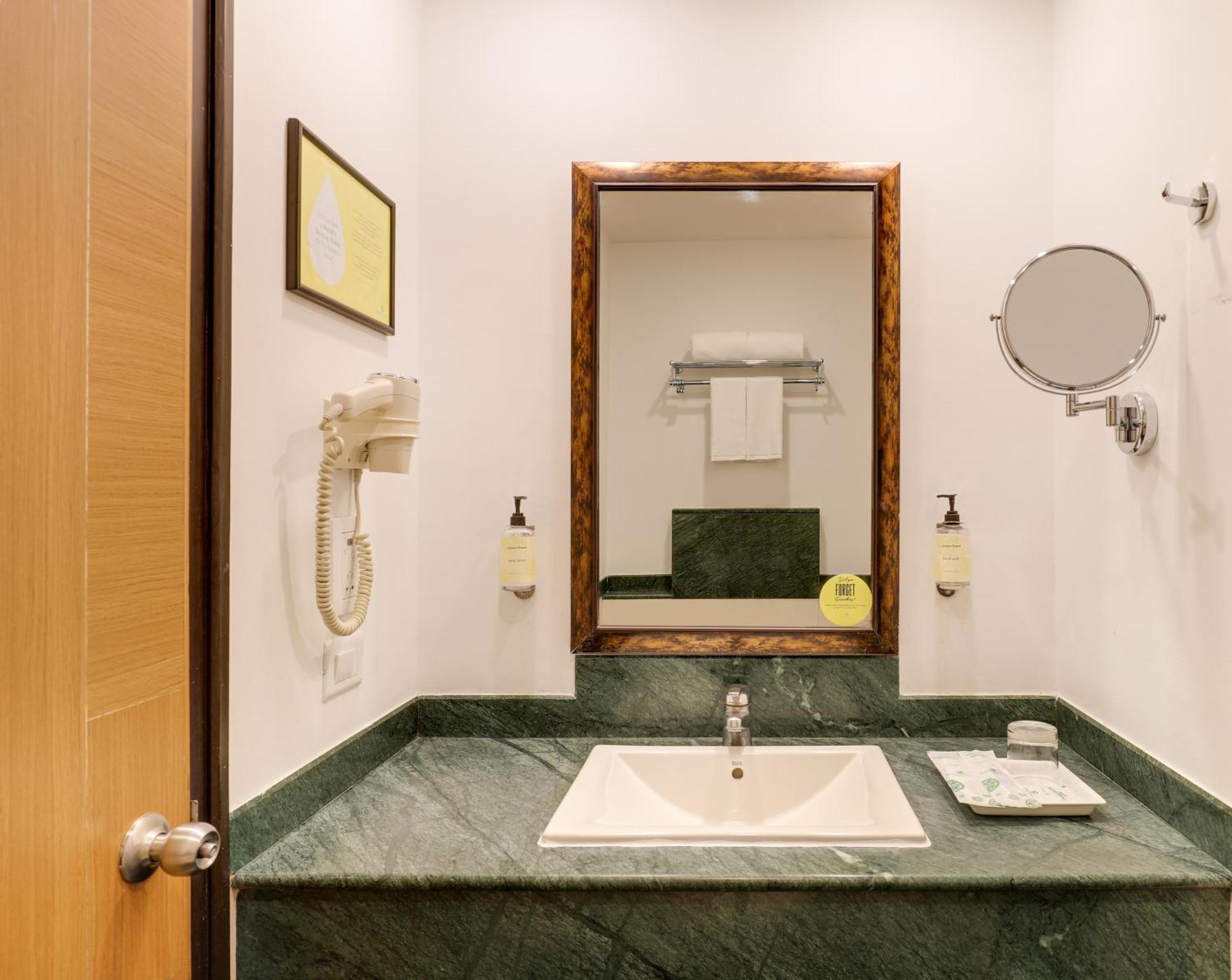 Lemon Tree Hotel Chandīgarh Εξωτερικό φωτογραφία